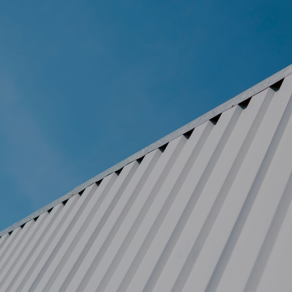 Coperture in lamiera, ferro zincato e pannelli coibentati